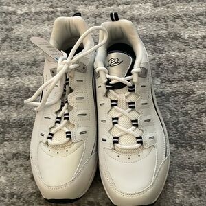 BRAND NEW easy spirit sneakers